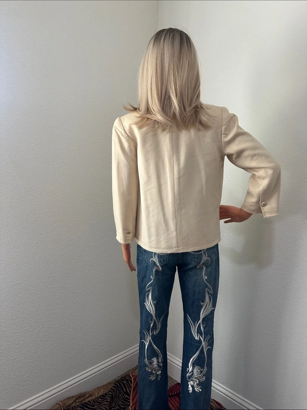 CHANEL Cream Collarless Open Jacket raw edge hem for edgy chic look gold CC